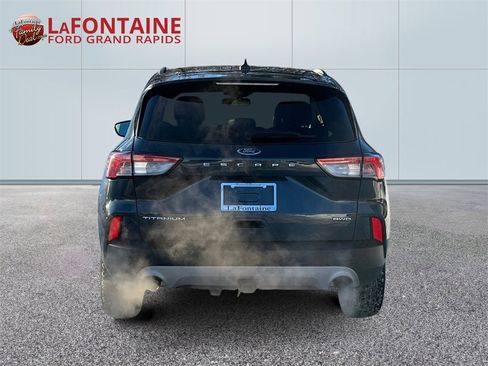 Used 2022 Ford Escape Titanium w/ Class II Trailer Tow Package image 6