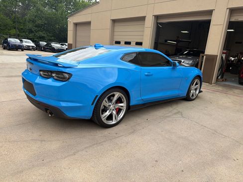 Used 2022 Chevrolet Camaro SS RWD image 5