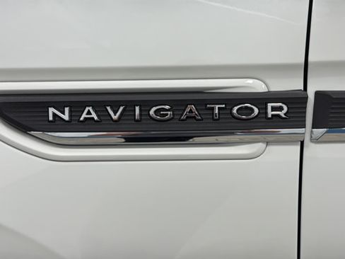 Used 2023 Lincoln Navigator L Reserve w/ Equipment Group 201A AWD/4WD image 44