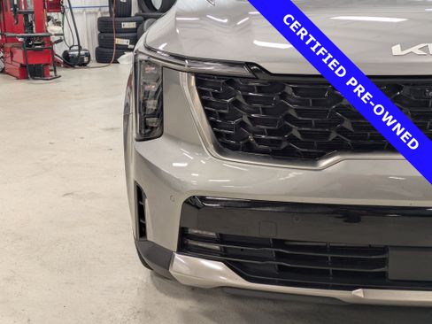 Used 2025 Kia Sorento SX Prestige image 9