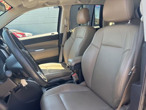Used 2015 Jeep Compass High Altitude AWD/4WD image 13