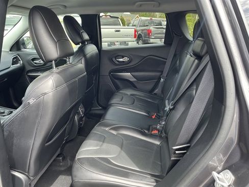 Used 2020 Jeep Cherokee Limited AWD/4WD image 32