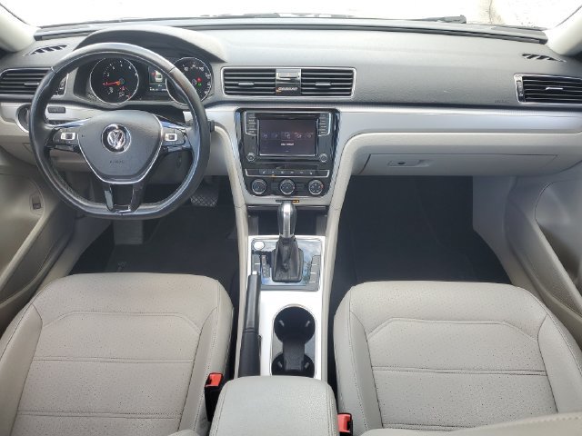 Used 2019 Volkswagen Passat 2.0T Wolfsburg FWD image 12