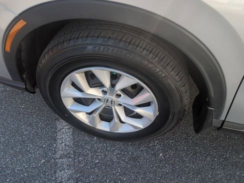 Used 2023 Honda CR-V LX image 8