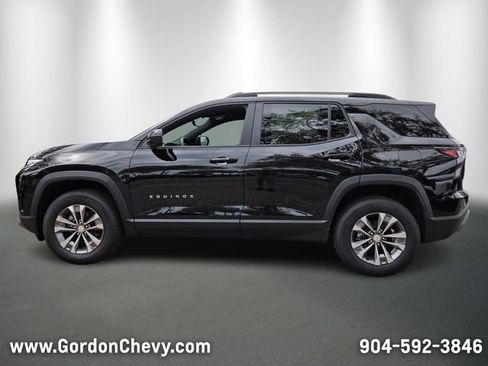 New 2026 Chevrolet Equinox LT w/ Convenience Package II AWD/4WD image 2