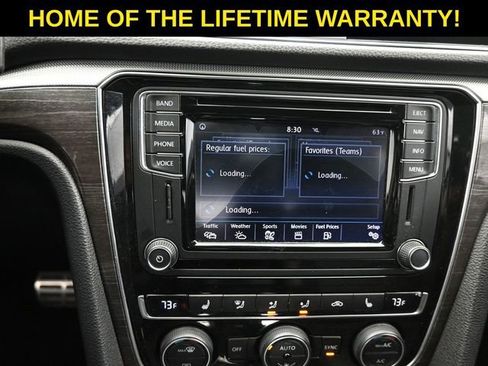 Used 2017 Volkswagen Passat 1.8T SEL Premium image 27