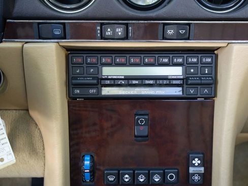 Used 1989 Mercedes-Benz 560 SL image 34