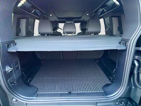 New 2026 Land Rover Defender 110 S AWD/4WD image 11