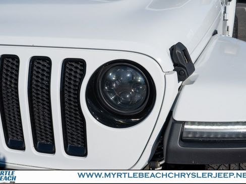 Certified 2021 Jeep Wrangler Unlimited Sahara image 11