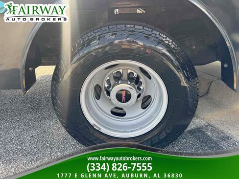 Used 2022 GMC Sierra 3500 SLE w/ SLE Convenience Package AWD/4WD image 26