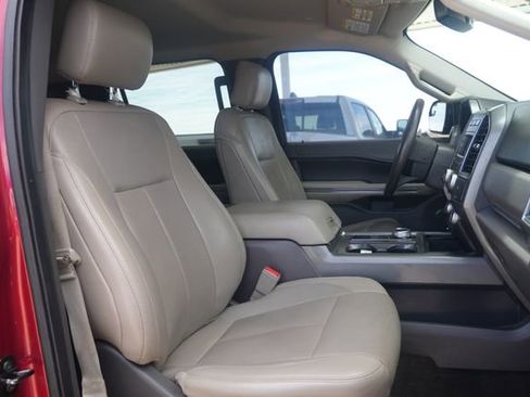 Used 2018 Ford Expedition XLT w/ Equipment Group 201A RWD image 10
