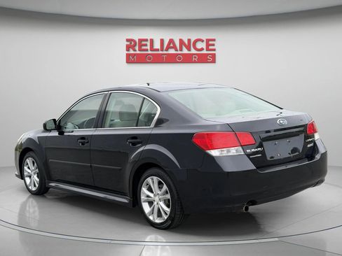 Used 2013 Subaru Legacy 2.5i Premium AWD/4WD image 4