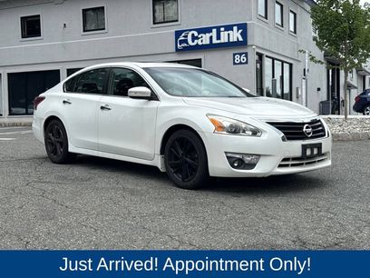 Used 2013 Nissan Altima 2.5 SV w/ 2.5SV Convenience Pkg