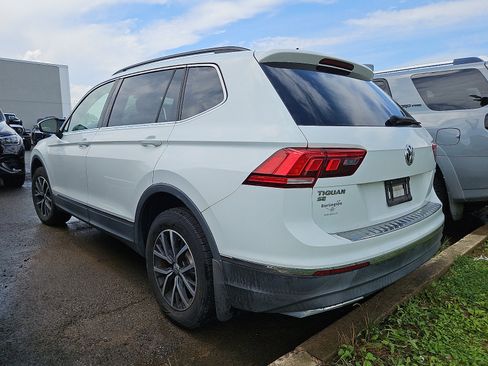 Used 2020 Volkswagen Tiguan SE w/ Panoramic Sunroof Package AWD/4WD image 5
