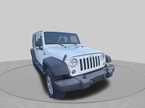 Used 2018 Jeep Wrangler Unlimited Sport S AWD/4WD image 3