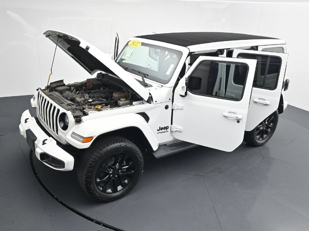 Used 2022 Jeep Wrangler Unlimited Sahara AWD/4WD image 40