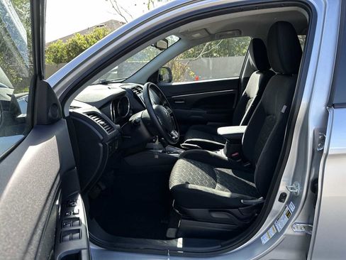 Used 2021 Mitsubishi Outlander Sport LE AWD/4WD image 2
