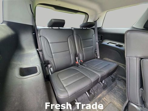 Used 2023 GMC Acadia SLT w/ Technology Package AWD/4WD image 10