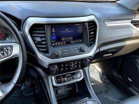 Certified 2023 GMC Acadia SLT image 11
