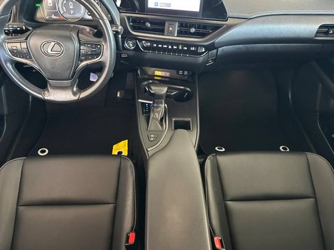 Certified 2024 Lexus UX 250h FWD image 10