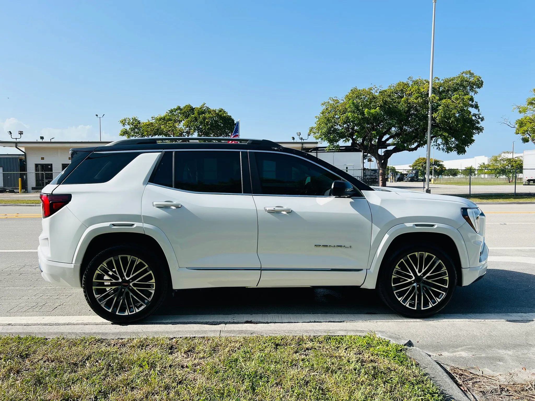 Used 2026 GMC Terrain Denali AWD/4WD image 6