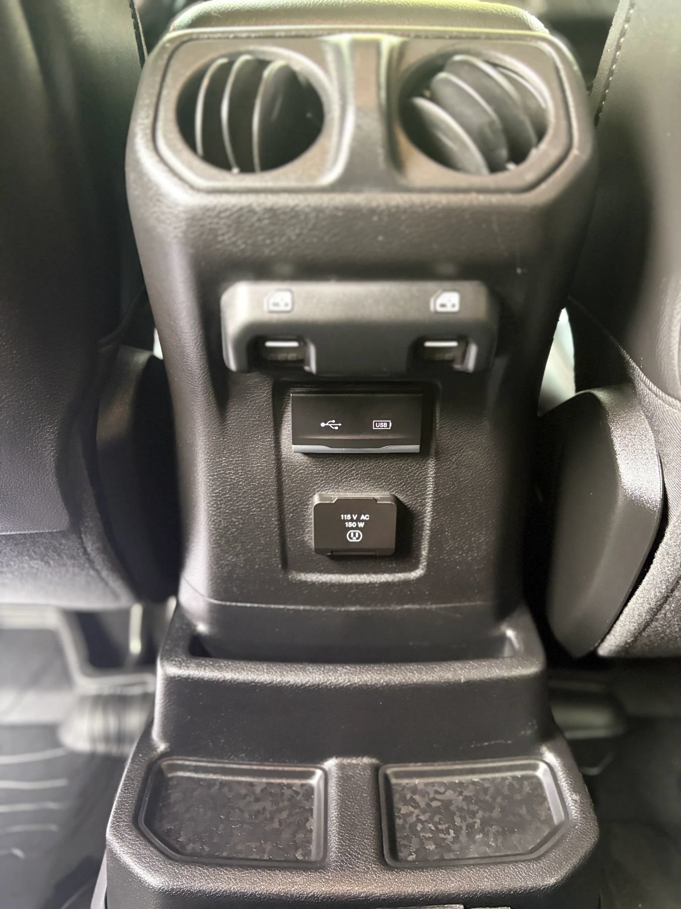 Used 2019 Jeep Wrangler Unlimited Rubicon AWD/4WD image 8