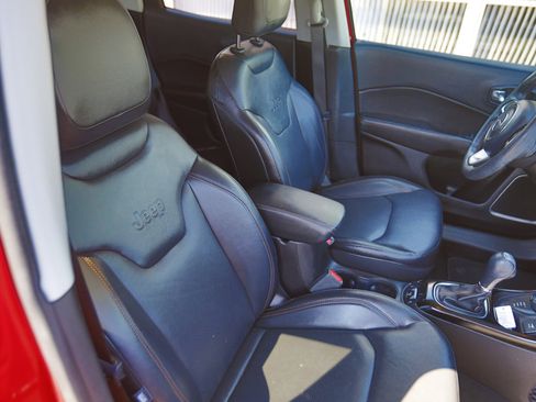 Used 2018 Jeep Compass Limited image 19