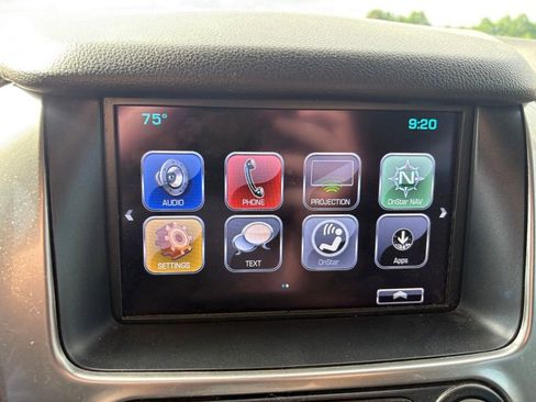 Used 2018 Chevrolet Suburban LS AWD/4WD image 16