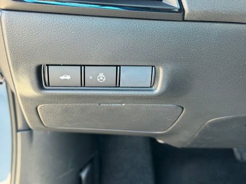 New 2026 Nissan Sentra SV w/ SV Convenience Package FWD image 12