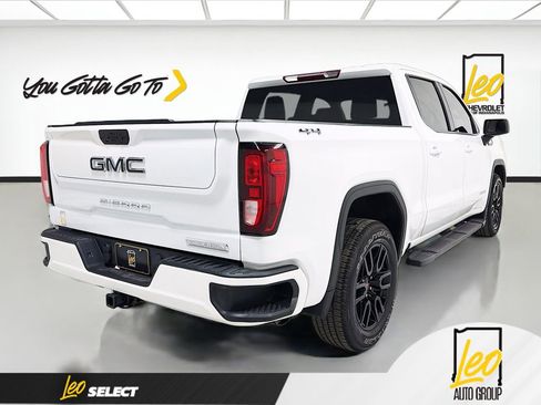 Used 2021 GMC Sierra 1500 Elevation w/ LPO, Elevation Black Package AWD/4WD image 5