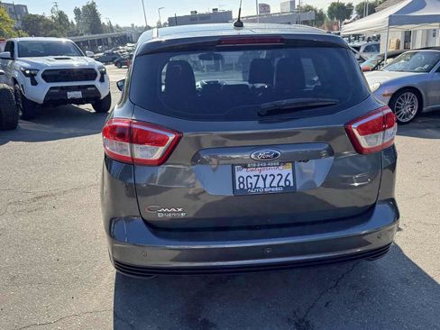 Used 2017 Ford C-MAX Energi Titanium image 6