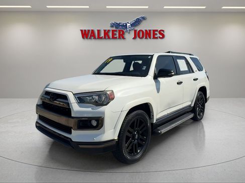 Used 2019 Toyota 4Runner Limited AWD/4WD image 3