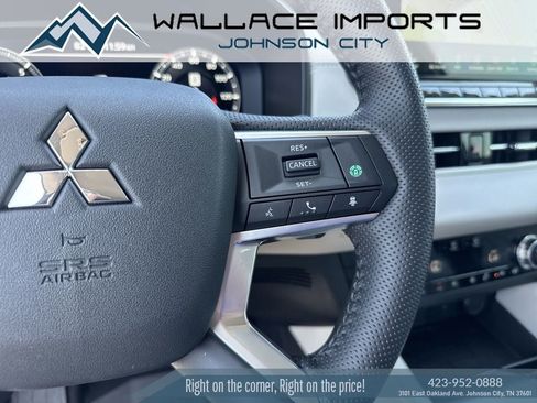 Used 2023 Mitsubishi Outlander SEL AWD/4WD image 23