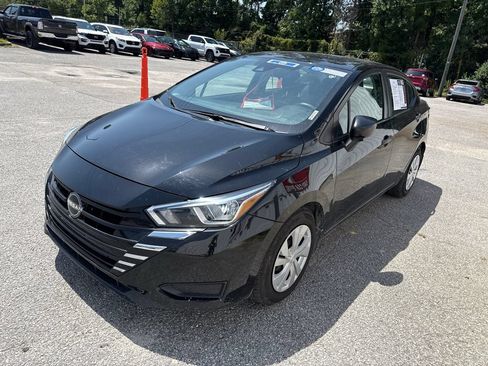 Used 2024 Nissan Versa S w/ Trunk Package FWD image 4