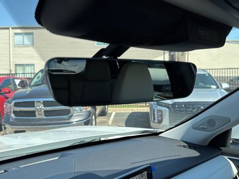 New 2026 Mitsubishi Outlander SEL FWD image 19