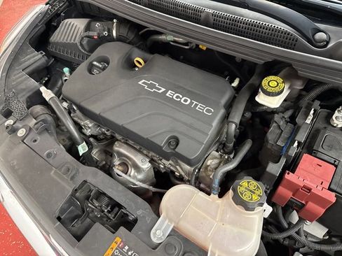 Used 2021 Chevrolet Spark LT image 40