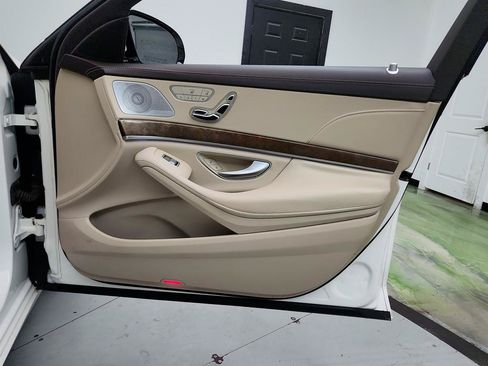Used 2014 Mercedes-Benz S 550 Sedan image 29