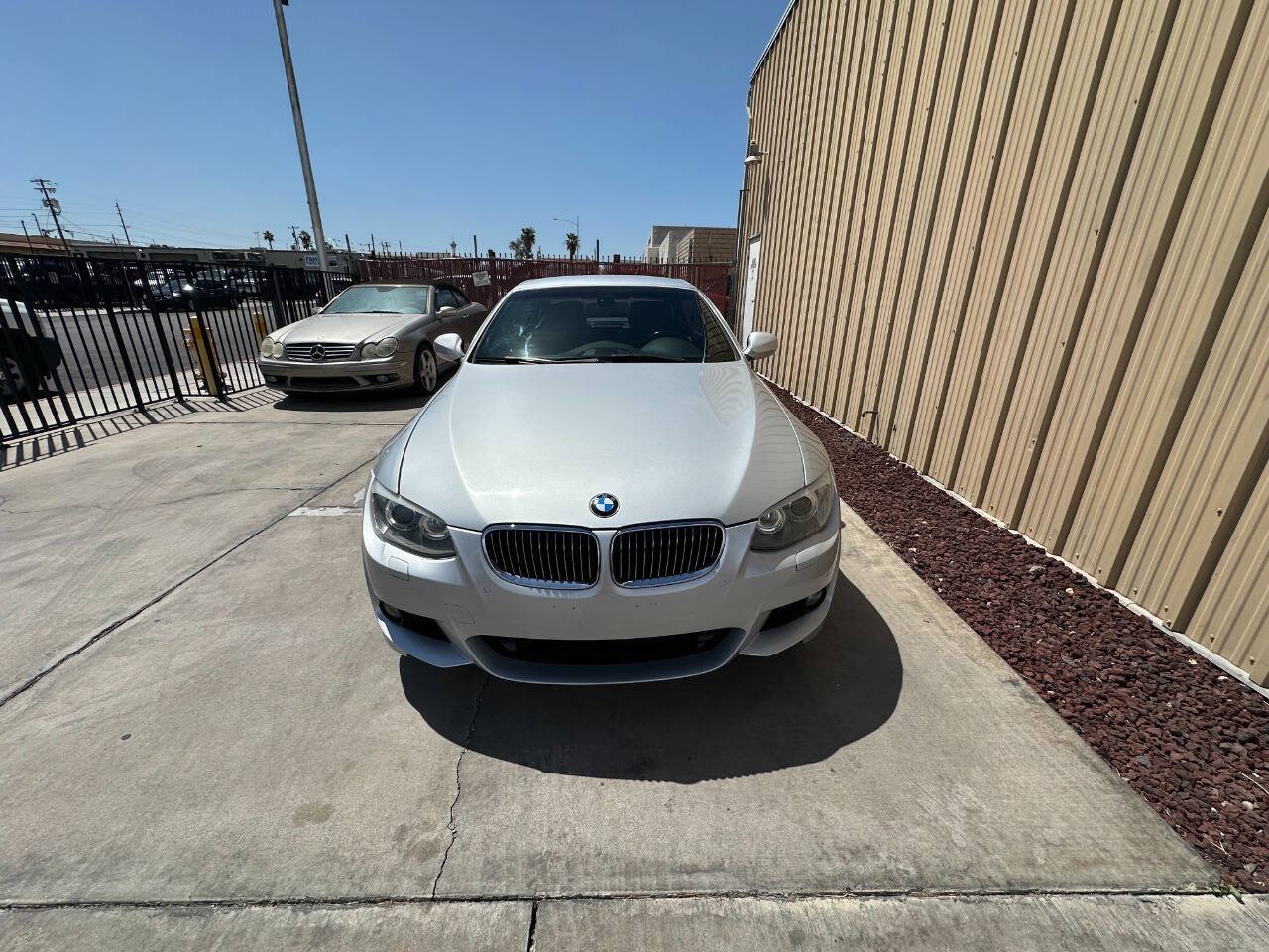 Used 2013 BMW 335i Convertible RWD image 4