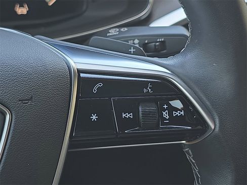 Used 2023 Audi A6 Premium Plus w/ Premium Plus Package image 18