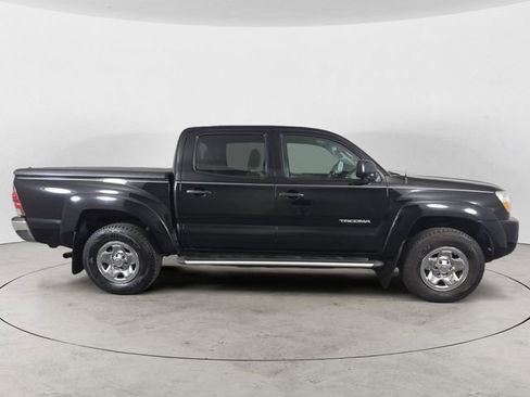 Used 2011 Toyota Tacoma PreRunner w/ SR5 Pkg #2 RWD image 6