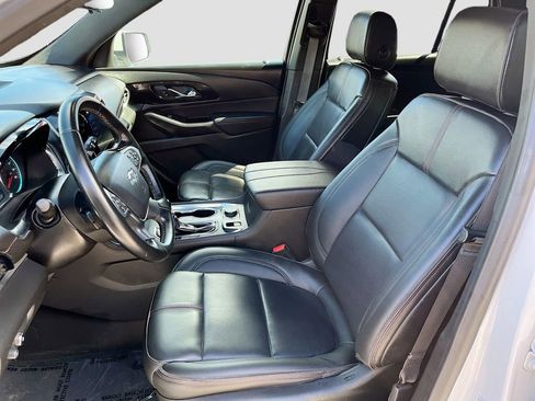 Used 2023 Chevrolet Traverse RS AWD/4WD image 22