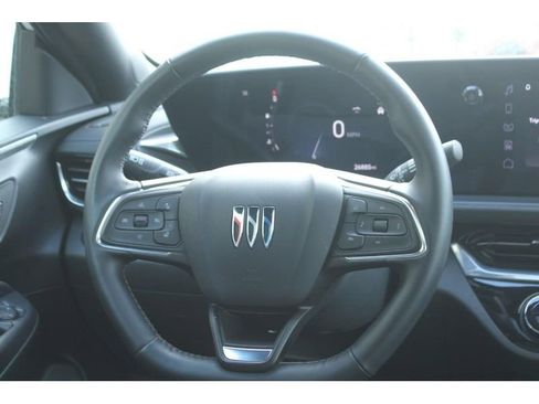 Used 2024 Buick Envista Sport Touring w/ Convenience I Package FWD image 14