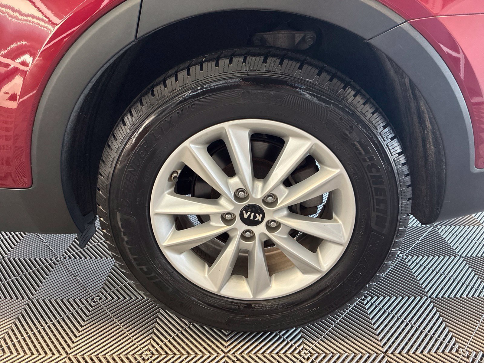 Used 2019 Kia Sorento AWD w/ LX Convenience Package image 9