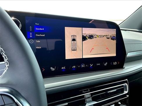 New 2025 Chevrolet Traverse LT w/ Driver Confidence Package image 15