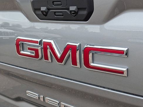 New 2026 GMC Sierra 1500 SLT w/ SLT Premium Plus Package AWD/4WD image 13