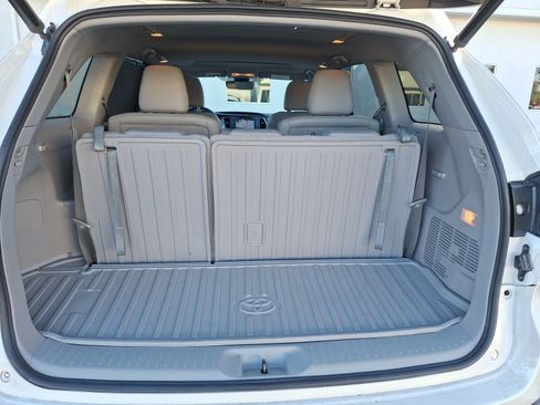Used 2018 Toyota Highlander Limited image 39