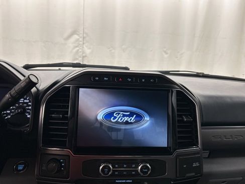 Used 2022 Ford F350 Limited image 12