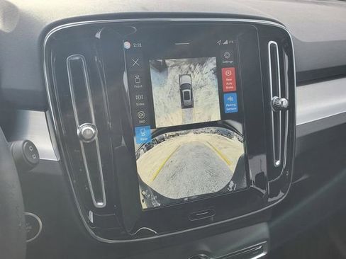 New 2026 Volvo XC40 B5 Ultra w/ Protection Package Premier image 22