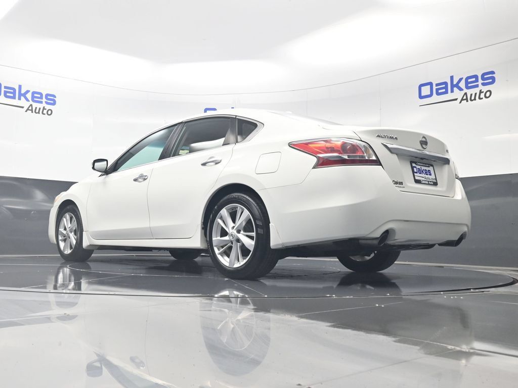 Used 2015 Nissan Altima 2.5 SV w/ Convenience Package FWD image 41