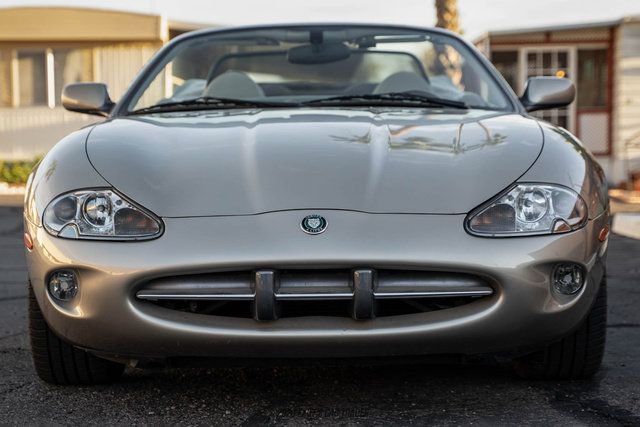 Used 2000 Jaguar XK8 Convertible RWD image 13